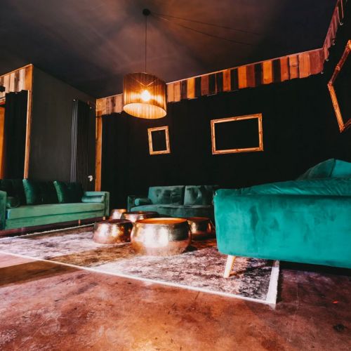 Locations 8 FarmInn_Hochzeitslocation_Tanzlounge